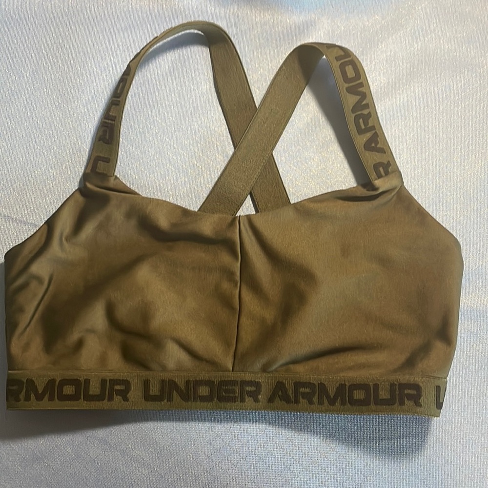 Deep green Under Armour athletic bra